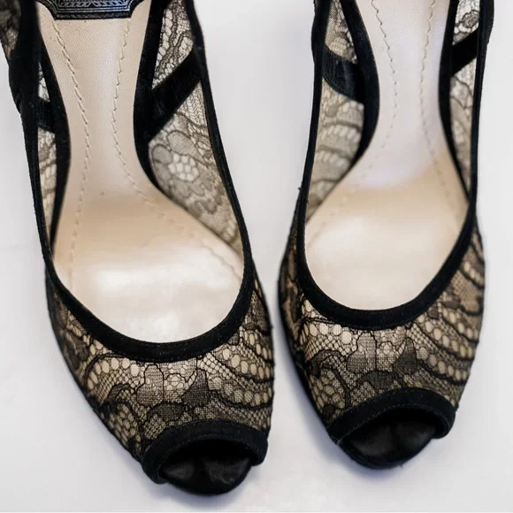 CHRISTIAN DIOR Lace & Suede Pump - Picture 8 of 10